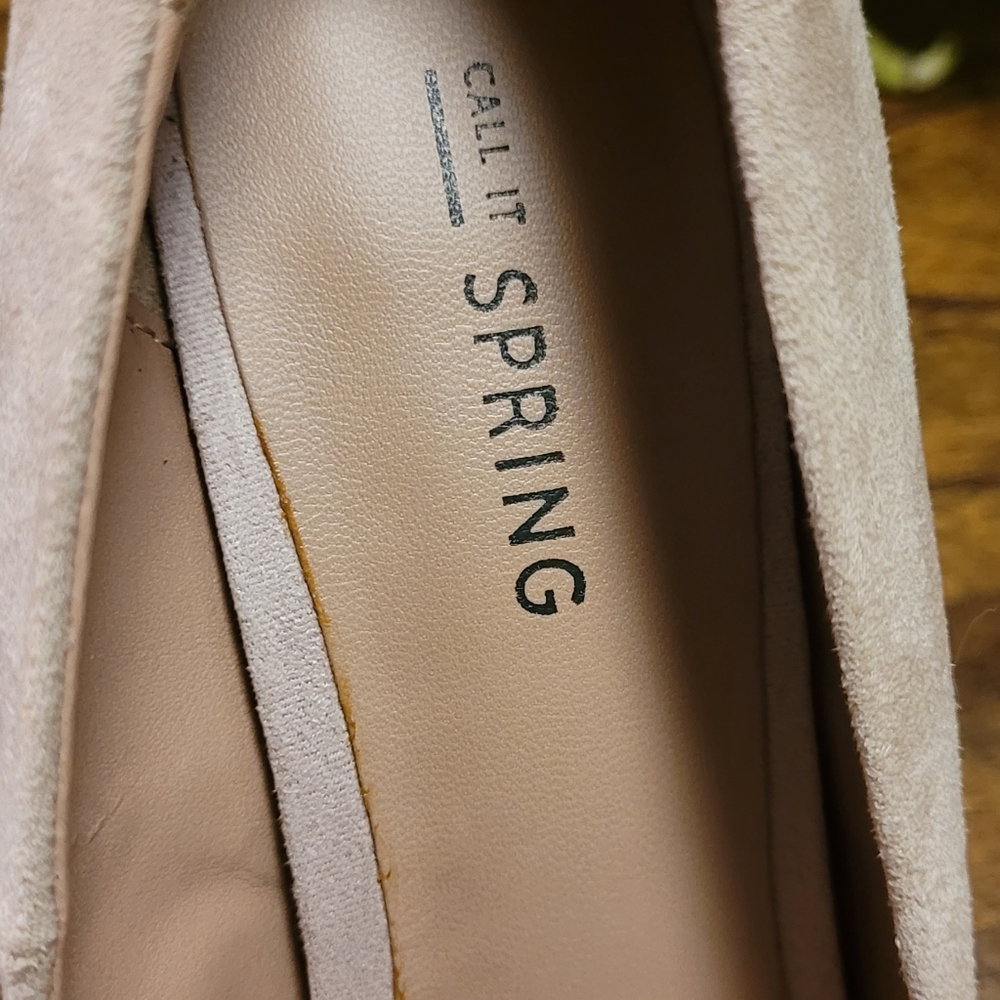 Call it spring suede pump - Picture 8 of 9